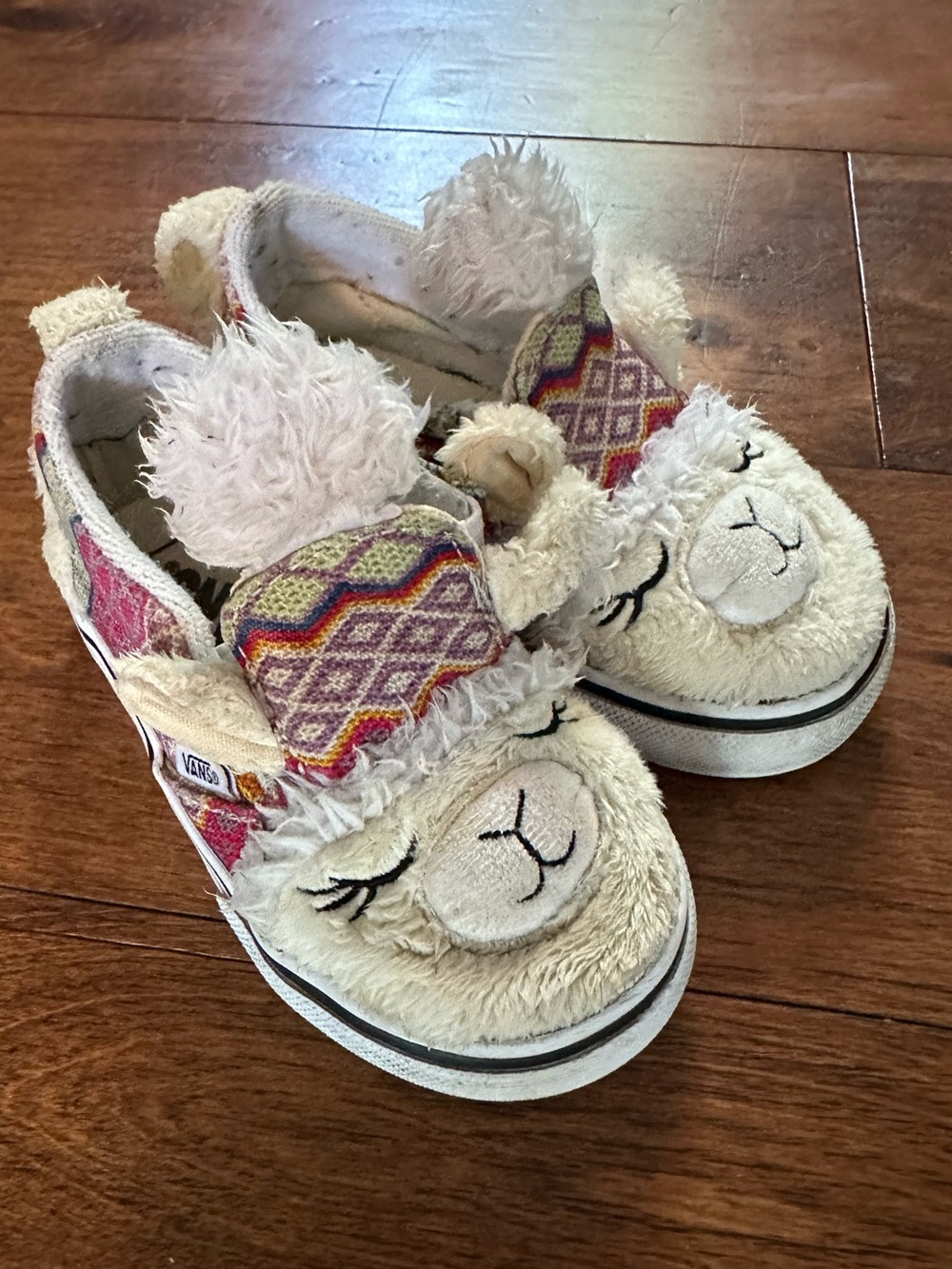 Vans Kids Cream & Pink Llama Slip-On Sneakers